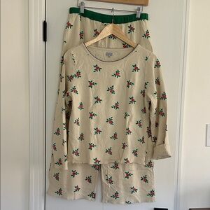 Women's Floral Pajama Set - Cream and Green